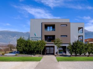 ESSENCE LIVING EXCLUSIVE 4*  Ιωάννινα