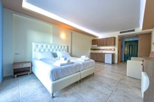 Coralli Hotel Karavostasi 4* Καραβοστάσι,Πέρδικα